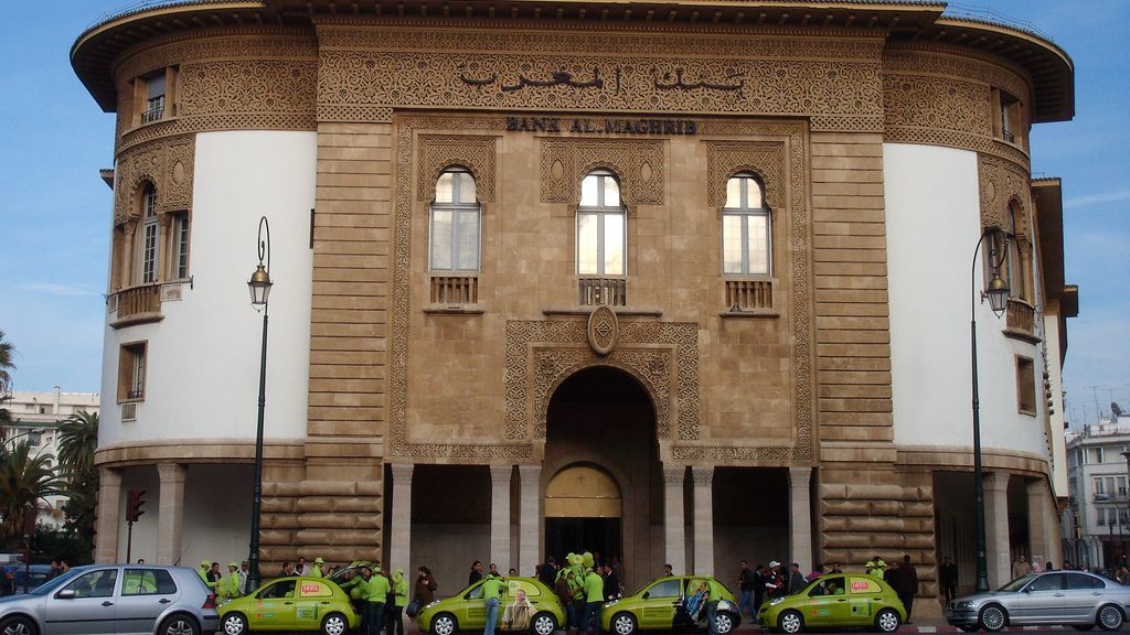 بنك المغرب: رفع سعر الفائدة إلى 3 في المائة سيدخل حيز التنفيذ ابتداء من غد الخميس