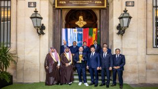 المغرب والبرتغال وإسبانيا تقدم ملف ترشيحها المشترك إلى (فيفا) لاستضافة بطولة كأس العالم لكرة القدم 2030