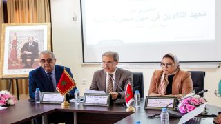 عبد الودود خربوش يطلق معهد التكوين في مهن محاربة الأمية .