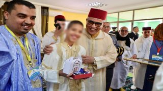 عامل إقليم السمارة يشارك أطفال مركز للا آمنة فرحة عيد الفطر ويعلن دعماً من المبادرة الوطنية للتنمية البشرية