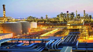 أسعار الغاز ترتفع 50% عقب هجوم إيراني على منشآت قطر للطاقة.. وتحذيرات من أزمة إمدادات عالمية