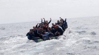 ديناميات الهجرة غير النظامية 2025: الأقاليم الجنوبية المغربية كصمام أمان في مواجهة تحولات “مسار الأطلسي”