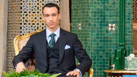 بتعليمات سامية من جلالة الملك، صاحب السمو الملكي ولي العهد الأمير مولاي الحسن يترأس بالقنيطرة حفل تخرج الفوج 26 للسلك العالي للدفاع والفوج 60 لسلك الأركان