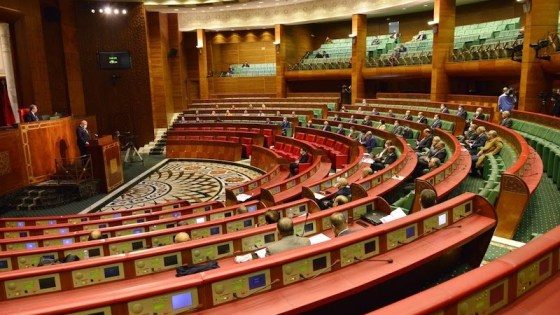 الحريك الحزبي” بالمغرب.. حمى المقاعد تذيب الأيديولوجيا وتنعش سوق “الأعيان”