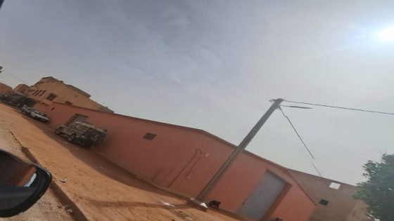 قنبلة «الكوانو» بحي تجزئة بيرانزران في طانطان: روائح سامة تخنق المدارس والبيوت.. وسلطات الرقابة في صمت مريب!